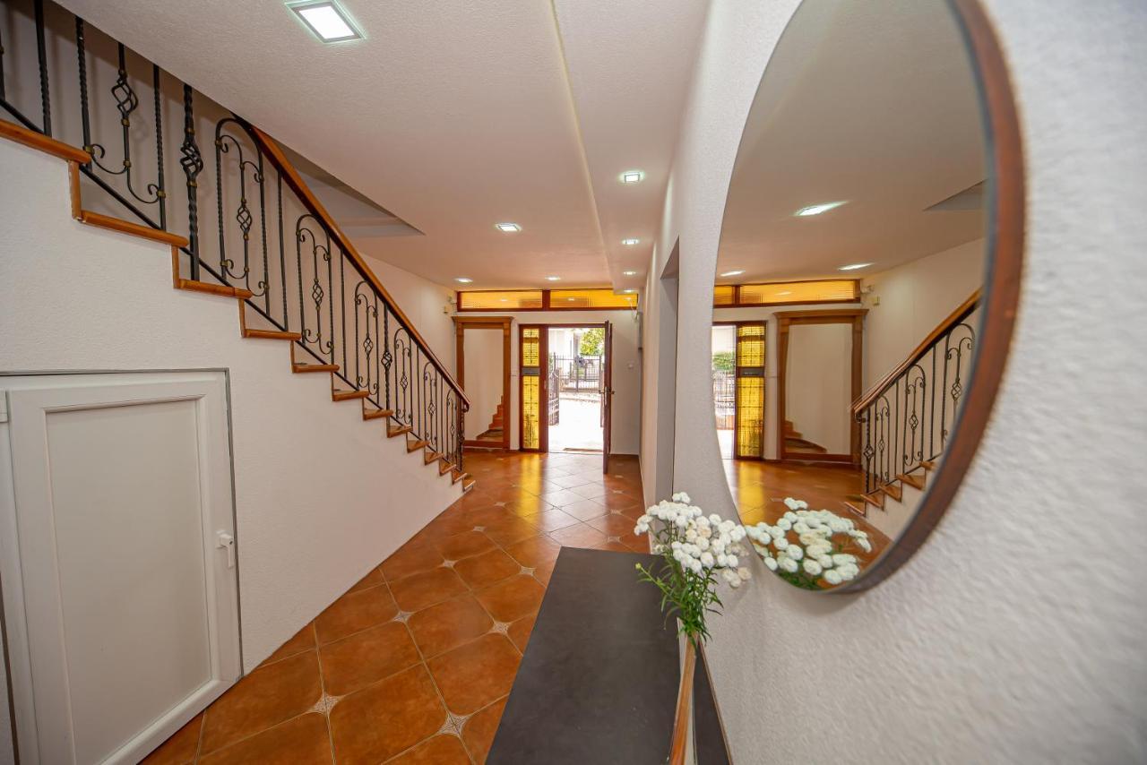 Apartment Marcic บาร์ ภายนอก รูปภาพ