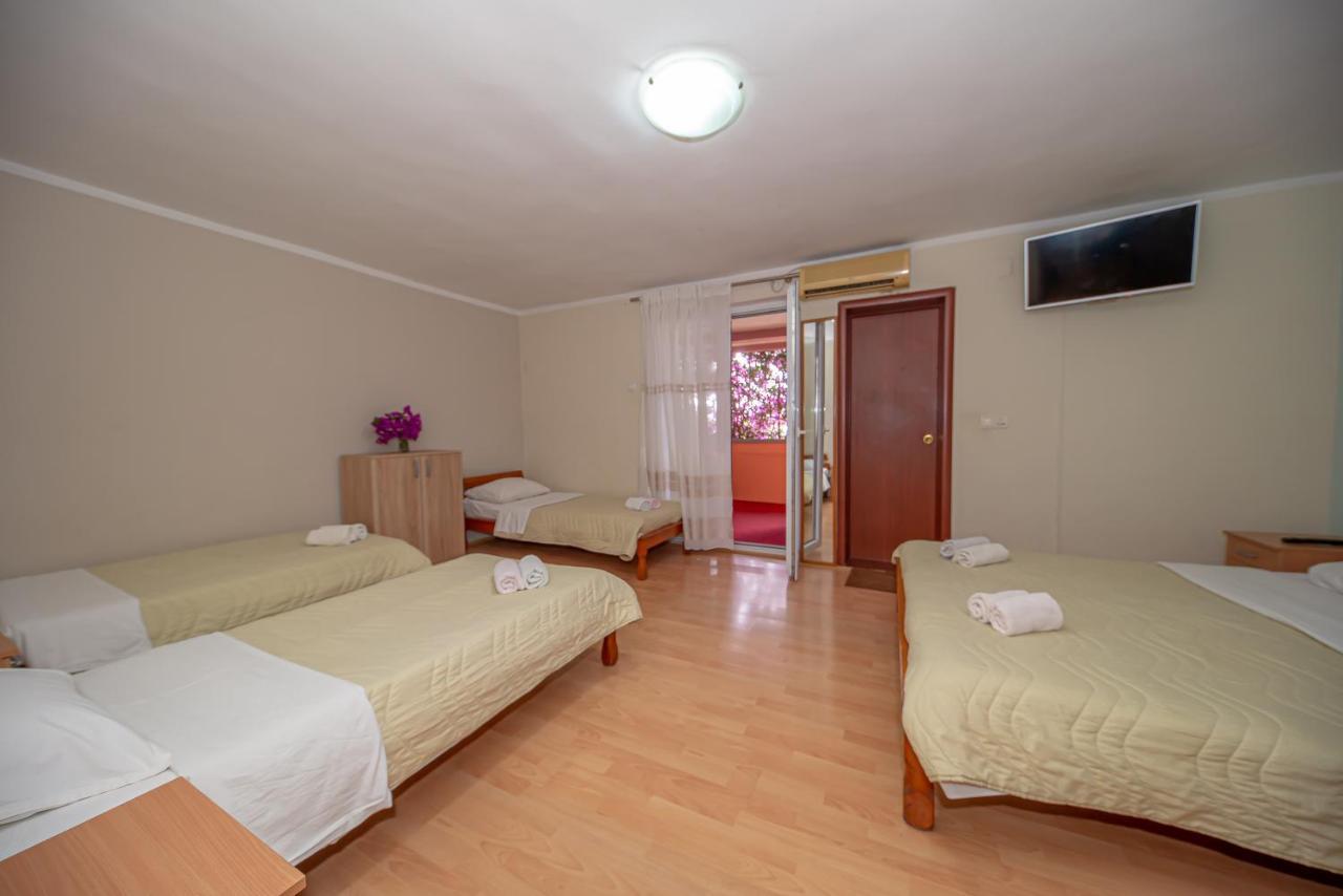Apartment Marcic บาร์ ภายนอก รูปภาพ
